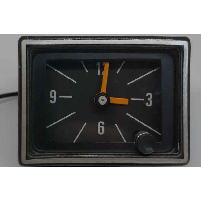 Clock 6 V und 12 V Orange Nadel Schwarzer Hintergrund