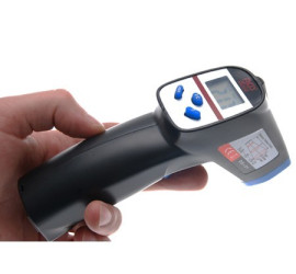 Thermometer with Laser Sight