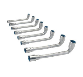 Lot 8 keys to pipe 8-19 mm